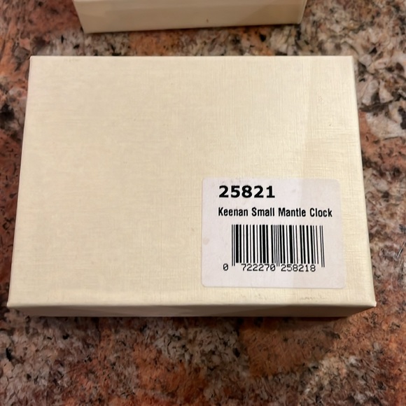 NIB Galway Small Irish Crystal Mantle Clock - Picture 4 of 5